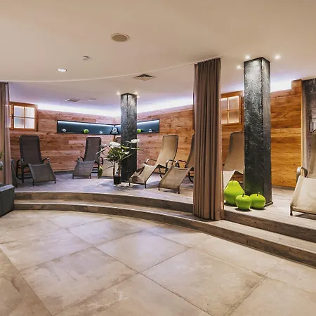 Hotel Flachauerhof 4*