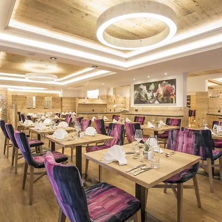酒店 Flachauerhof 4*