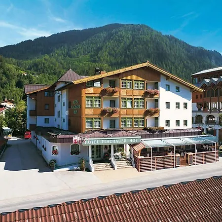 Hotell Flachauerhof 4*